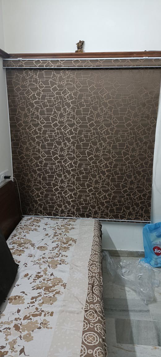 Pvc Roller Blind White Horizontal , For Office - Image 9